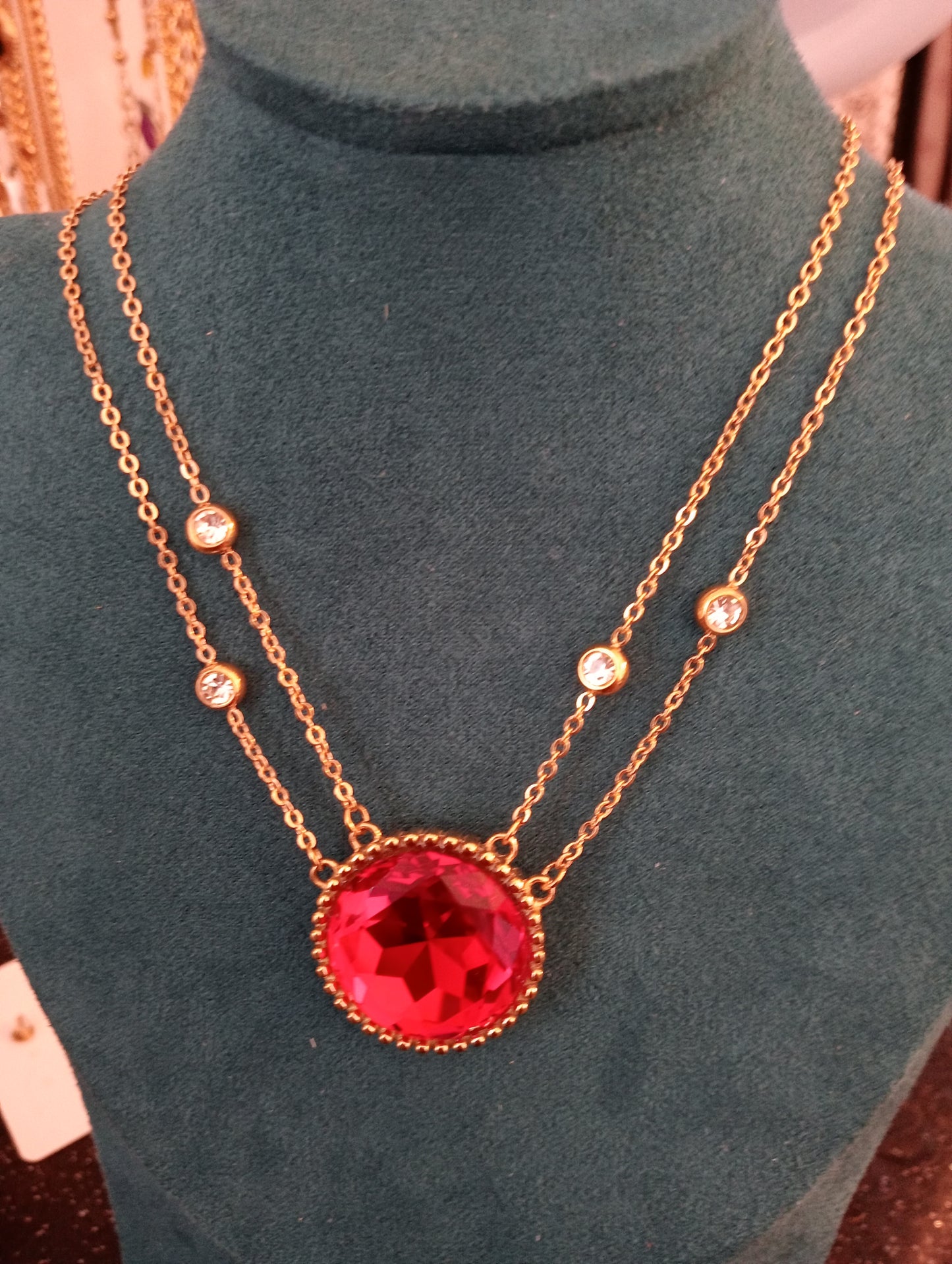 Collier perle rouge