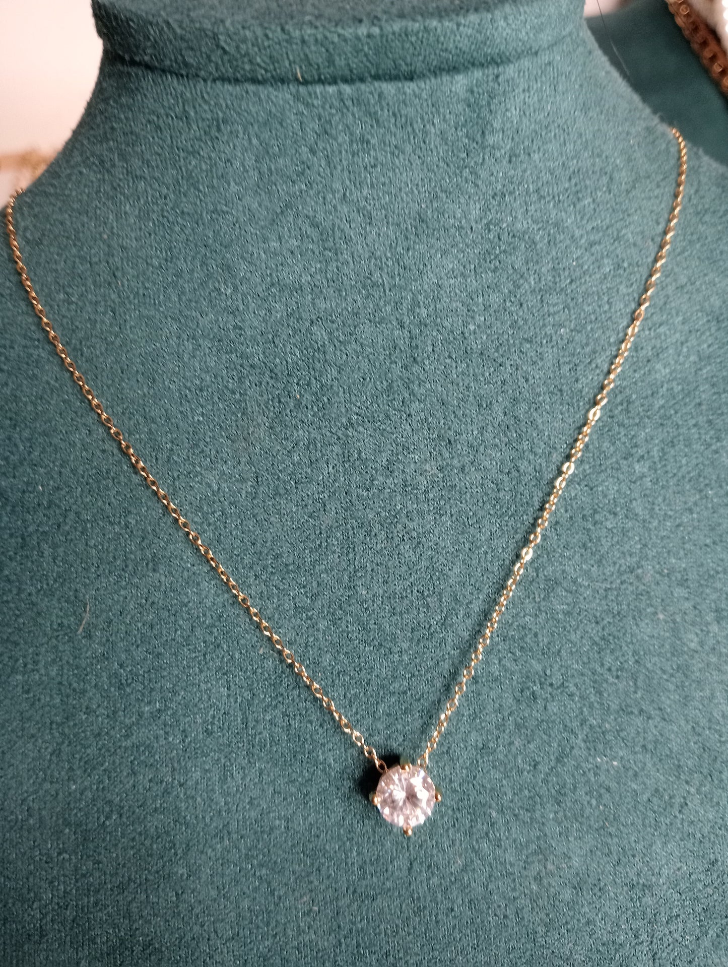 Collier دمعة