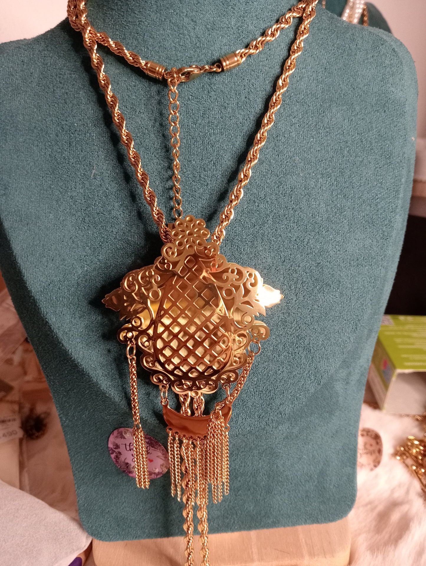 Collier كرفاش
