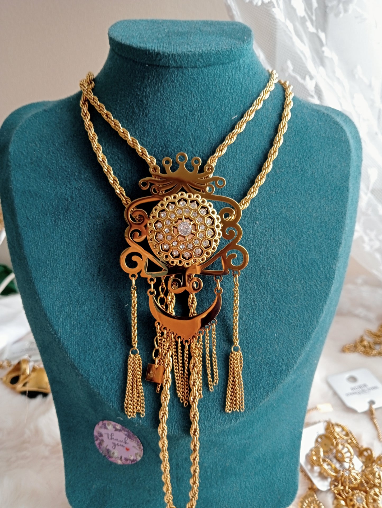 Collier كرفاش