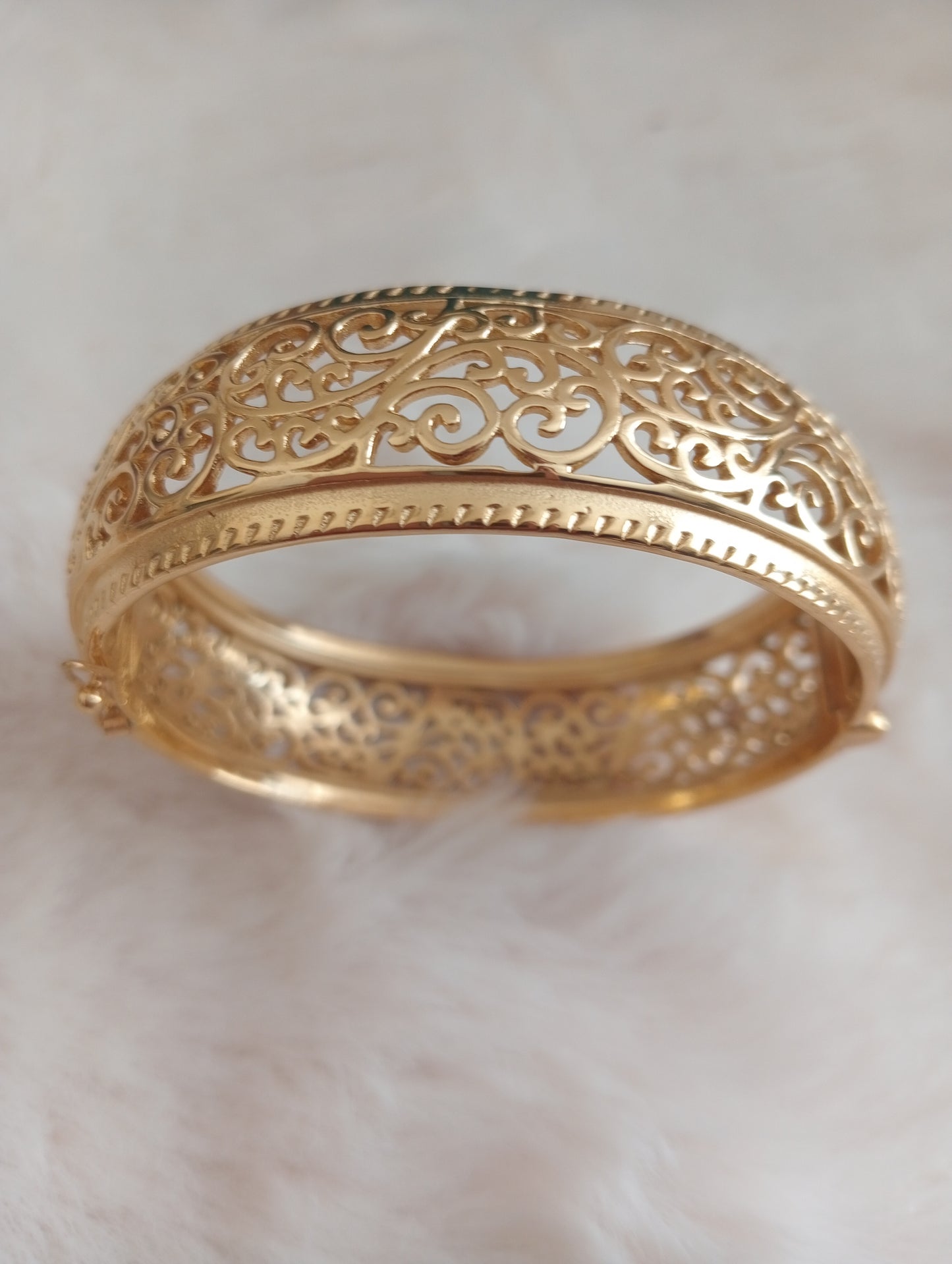 Bracelets صمي