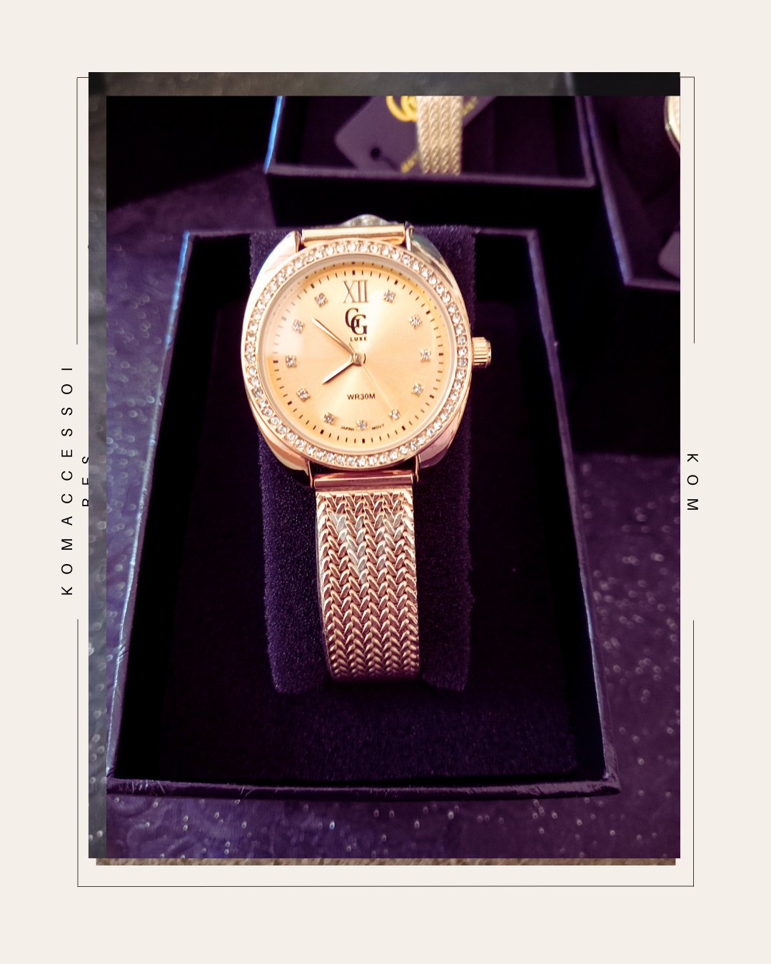 Montre GG Luxe rond fond doré