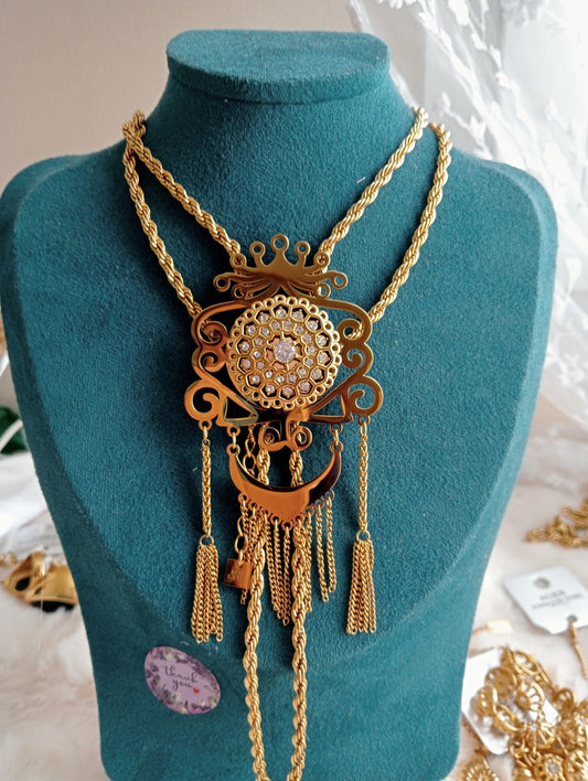 Collier كرفاش
