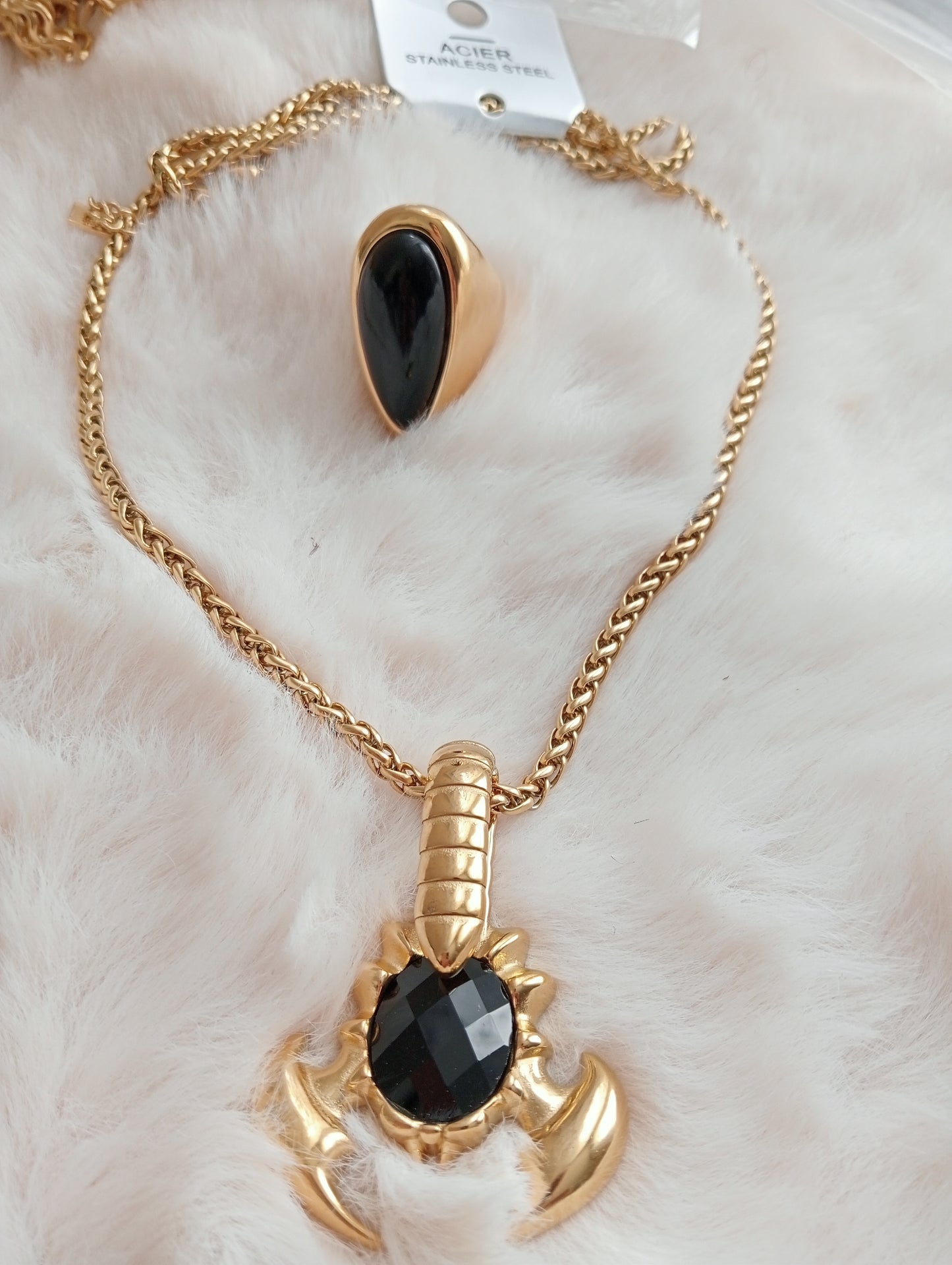 Bague noir